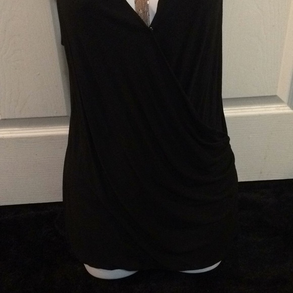 Low cut race back Tank - Picture 4 of 5